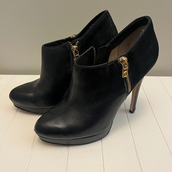 Michael Kors - black and gold heel boots - Picture 1 of 3